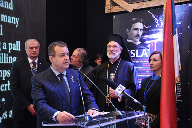 Дачић: Пленковић да се поклони жртвама Јасеновца